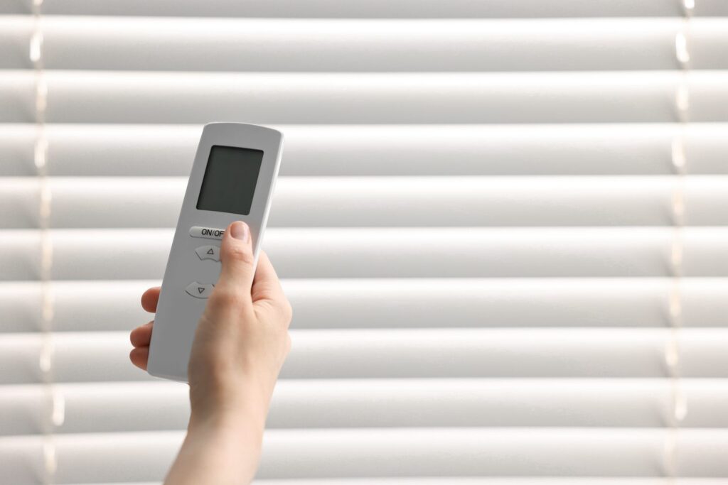 Télécommande volet roulant : comment la choisir et la régler